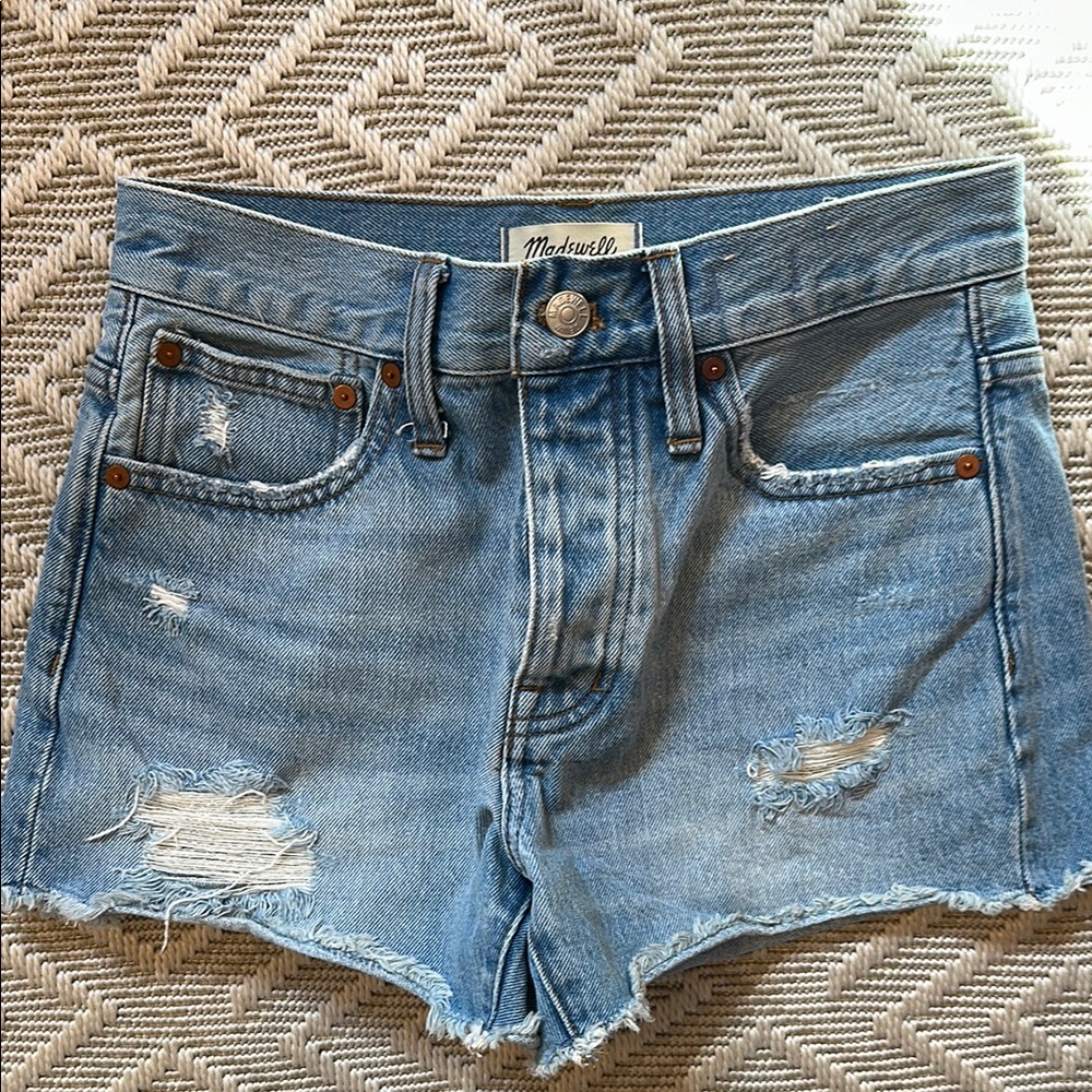 Madewell Relaxed Denim Shorts in Homecrest Wash *NWOT